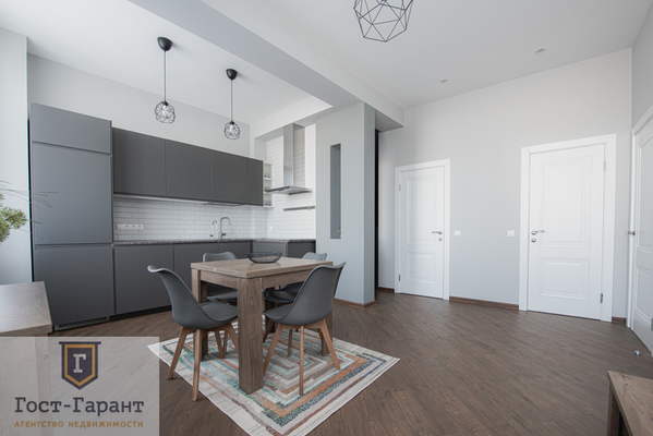 Адрес: Тверская улица, дом 8к1, агентство недвижимости Гост-Гарант, планировка: Сталинский дом, комнат: 3. Фото 3